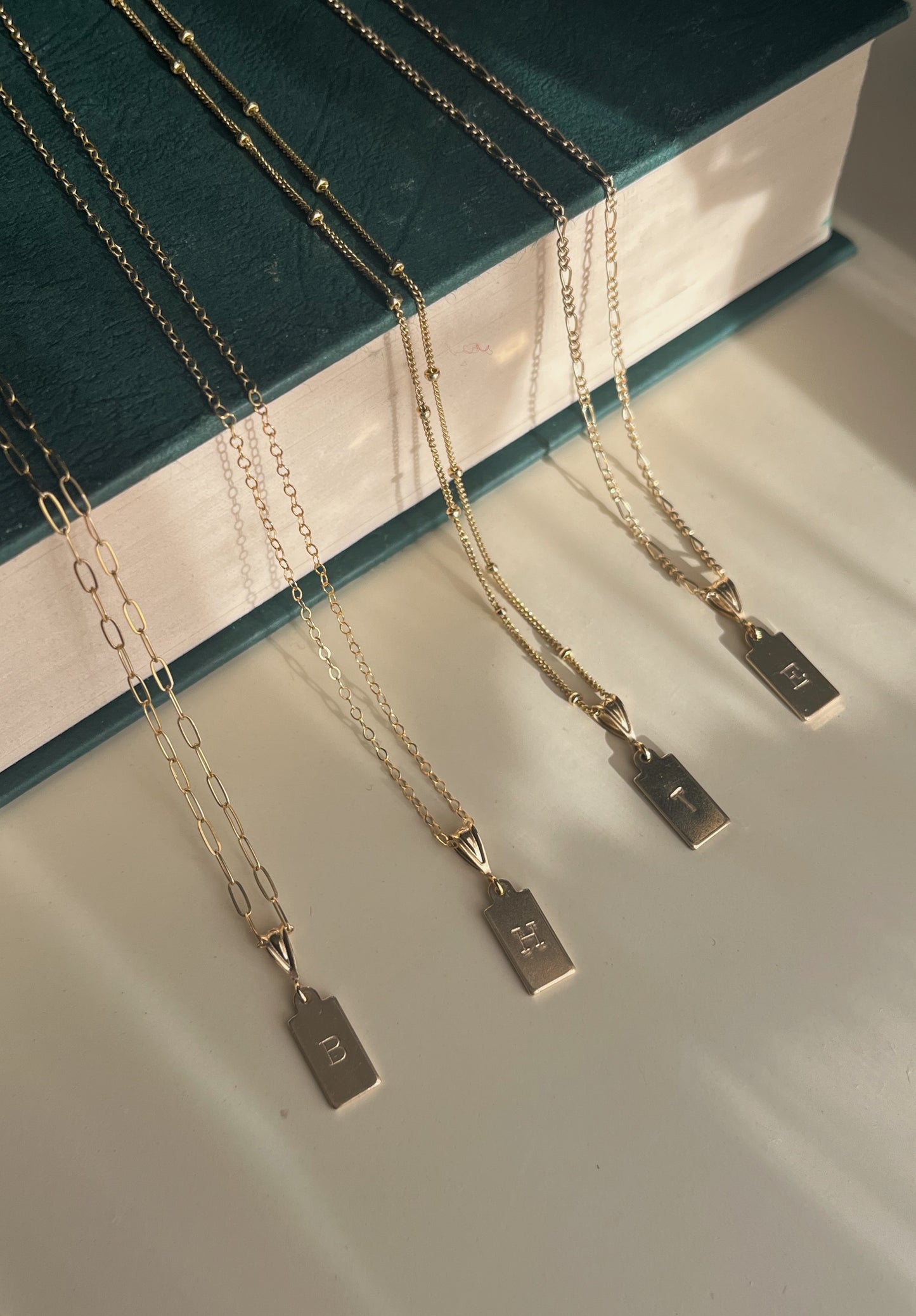 Initial Necklace Gold Piper Chain