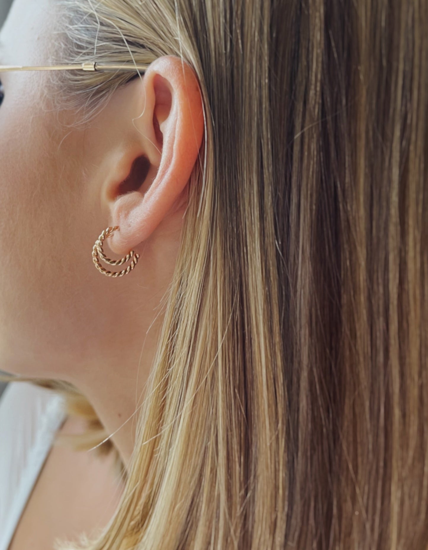 Twist Hoops