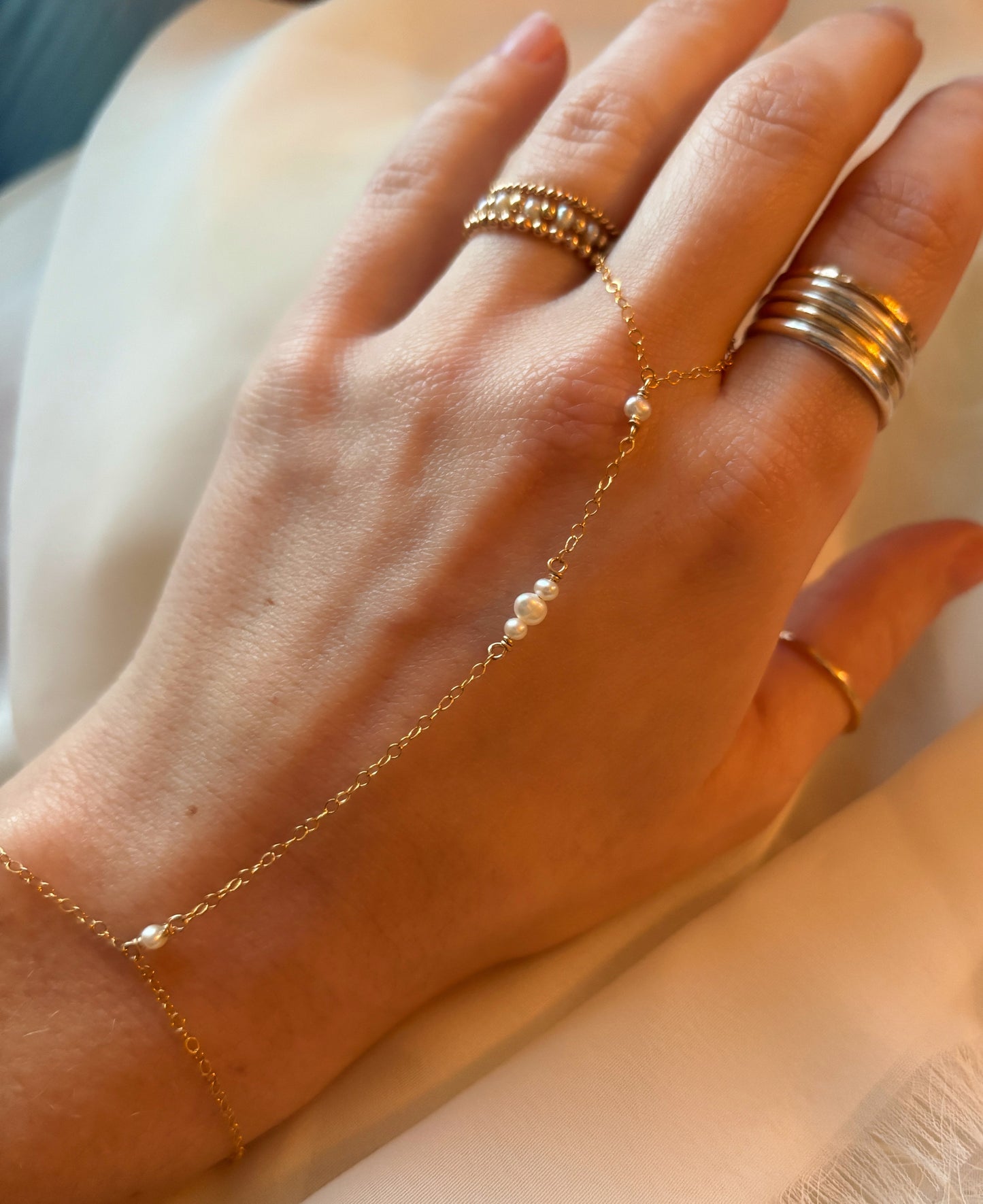 Pearl Hand-Chain
