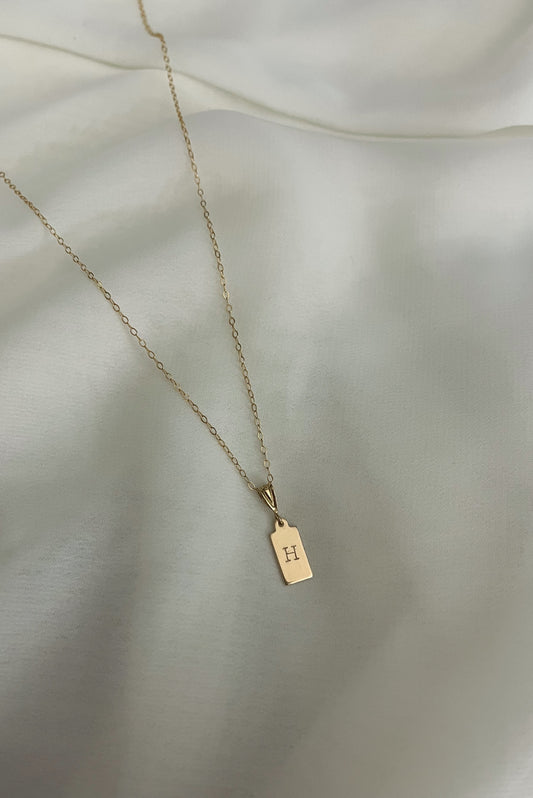 Initial Necklace Gold Classic Chain